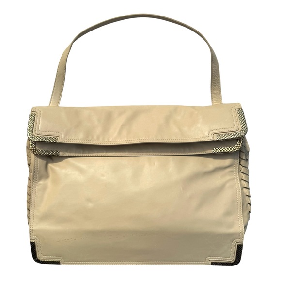 Bottega Veneta Intrecciato Shoulder Bag Large Double Flap - Picture 4 of 17